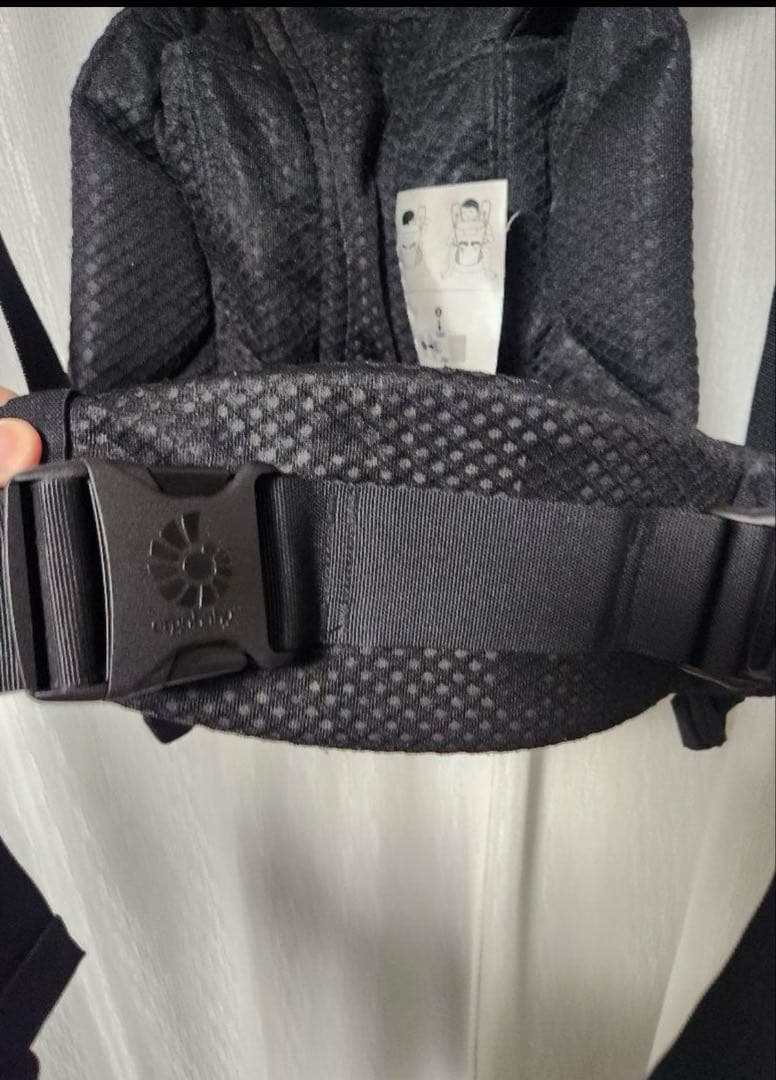 ergobaby omni breeze 黒　美品　ポーチ付き