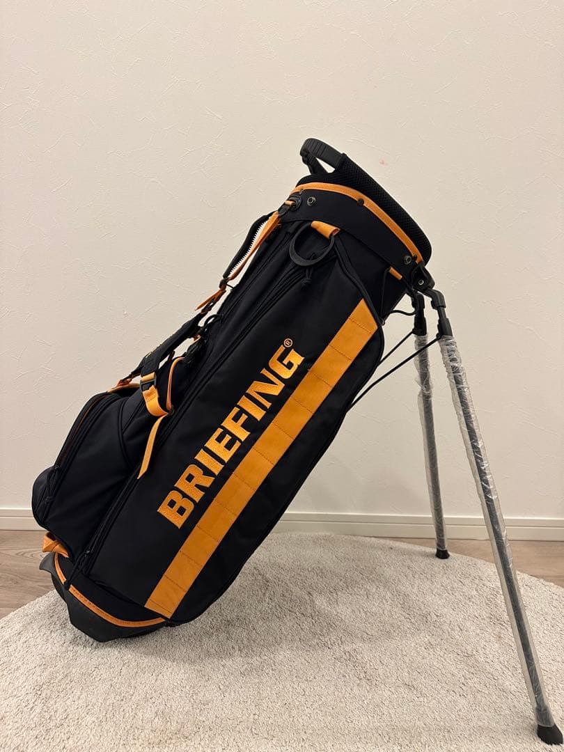 BRIEFING スタンドゴルフバッグ 黒とオレンジ