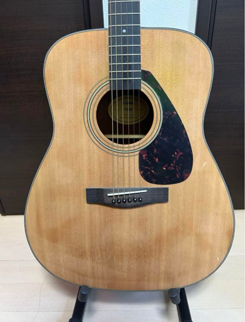 YAMAHA ヤマハ　アコースティックギター F600 ケース付き