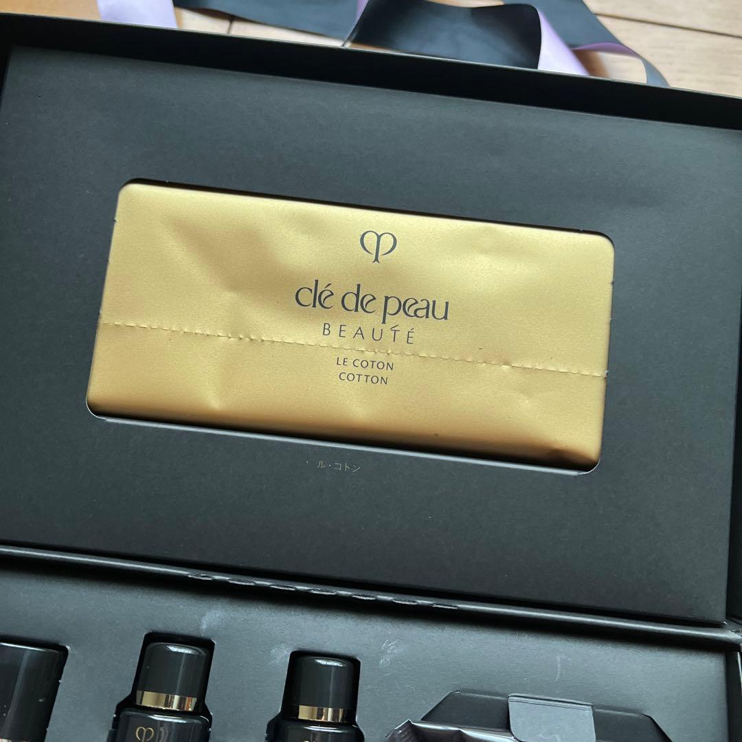 【新品・未使用】クレドポーボーテ　シナクティフ　７日間特製サイズセット