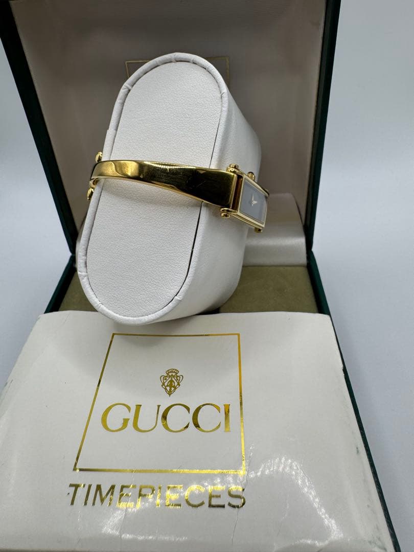 ブルドーザー様 電池交換済み【新同】GUCCIレディースゴールド/ブラック稼働品