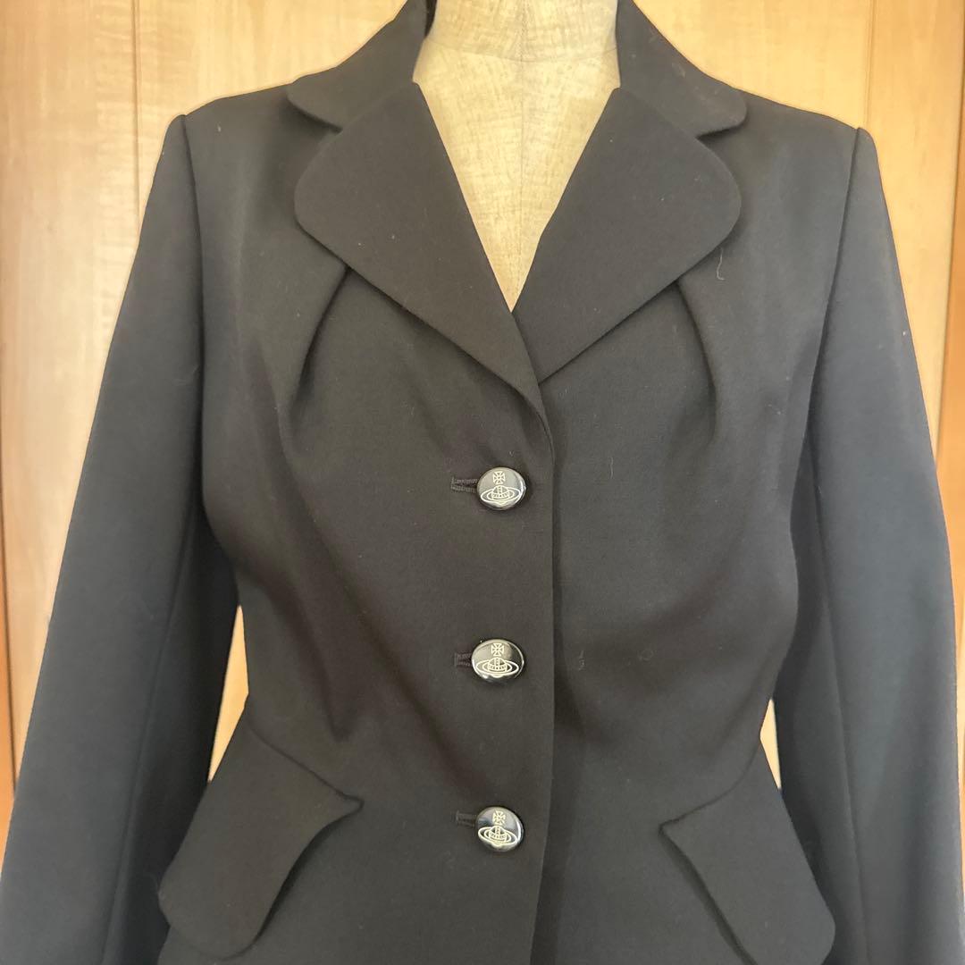 美品♡♡【入学式や卒業式に！お値引き中！】 Vivienne スーツ♡早い者勝ち
