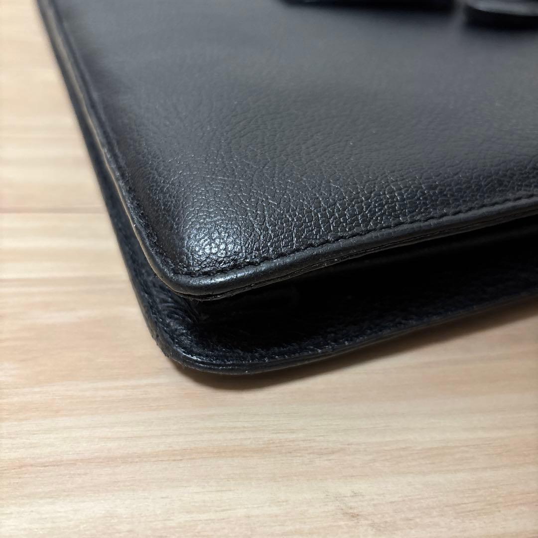 フェラガモ ビジネスバッグ オールレザー 3層 自立 ロゴ金具 ブリーフケース