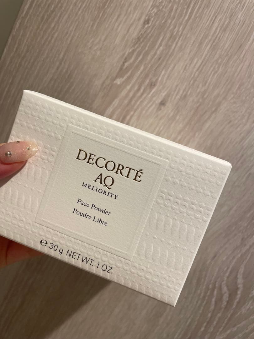 新品未使用　コスメデコルテAQミリオリティフェイスパウダーn 30g