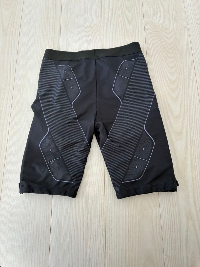 ★短時期使用★ SIXPAD パワースーツ ヒップ&レッグ　メンズ★Lサイズ