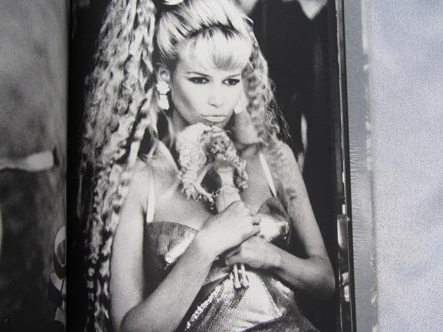 RU-4745　SNAPS ELLEN VON UNWERTH 初版 洋書