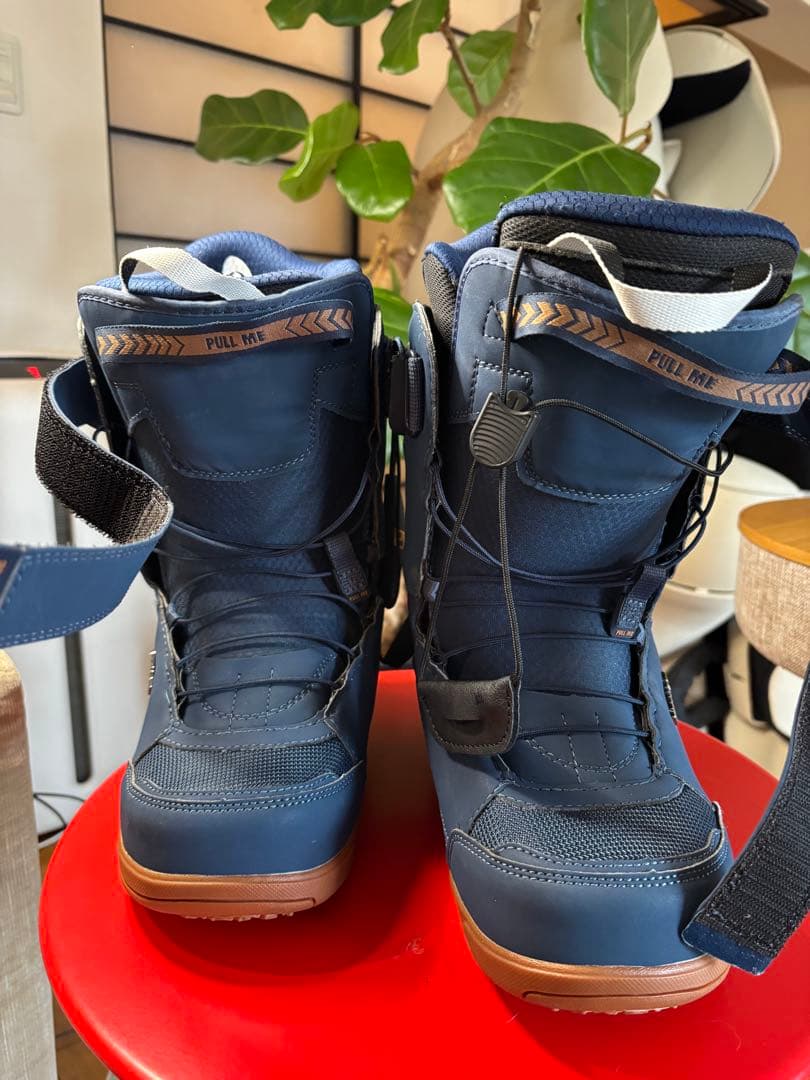 [新品同様]DEELUXE スノーボードブーツ ネイビー