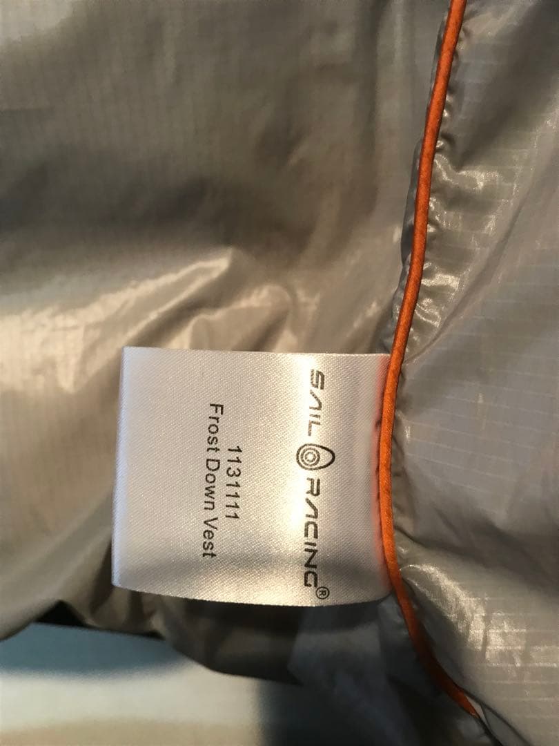 SAIL RACING ダウンベスト