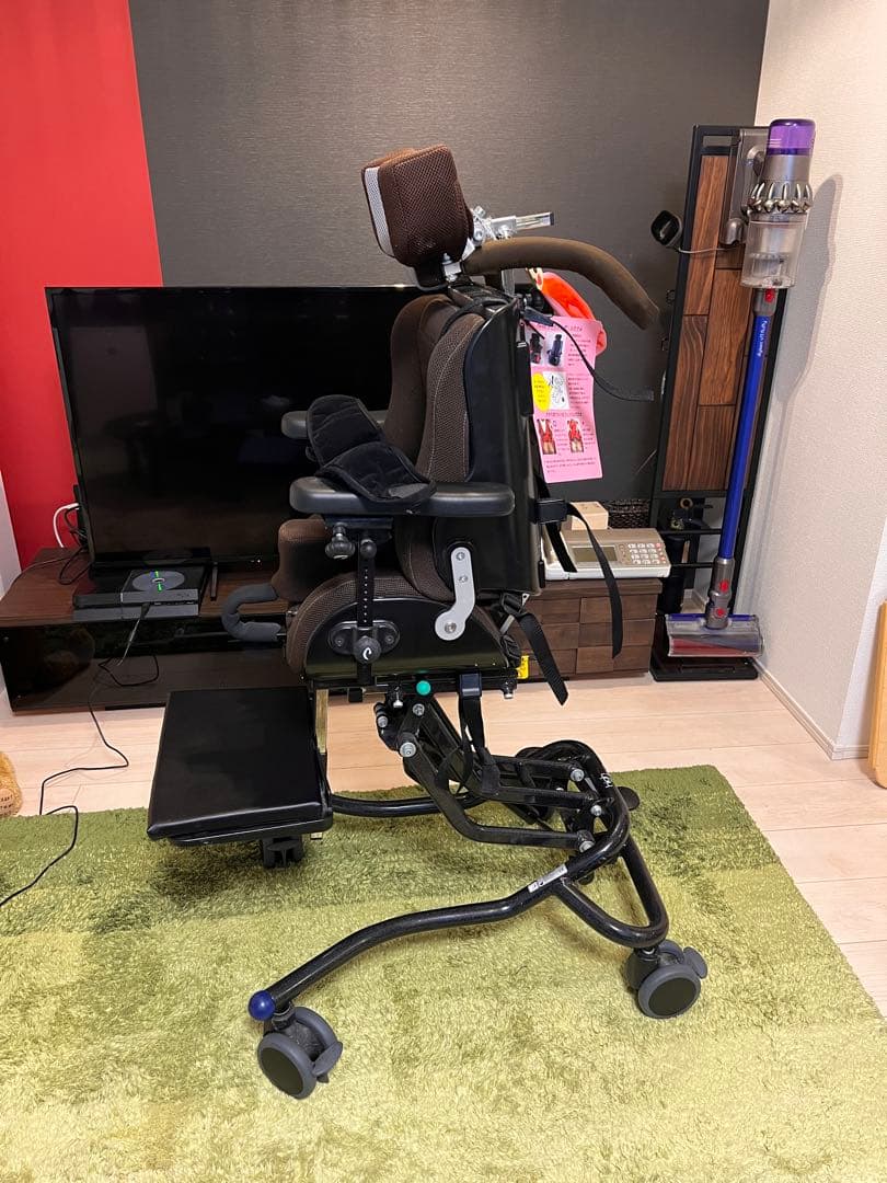 座位保持椅子パンダ・昇降式・テーブルつき