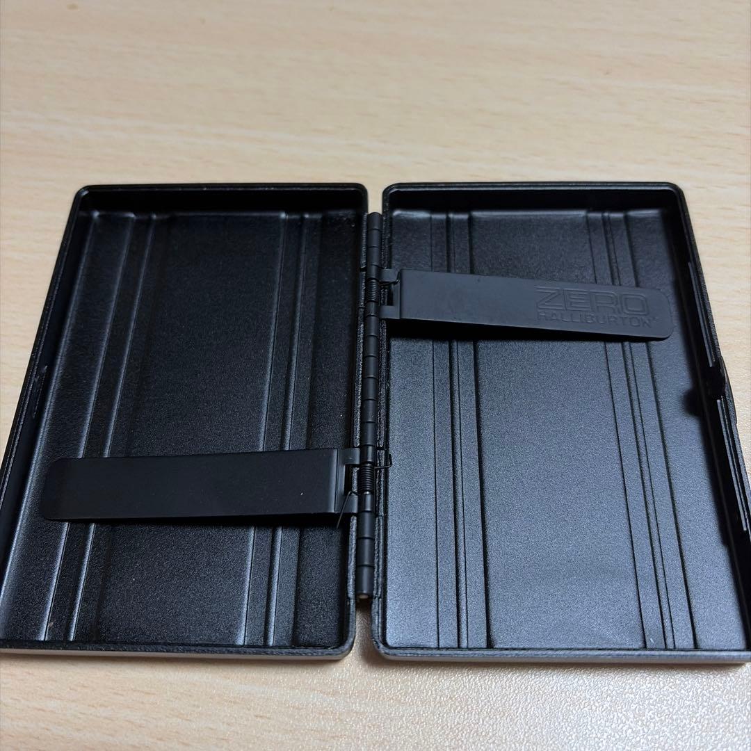 ZERO HALLIBURTON ゼロハリバートン