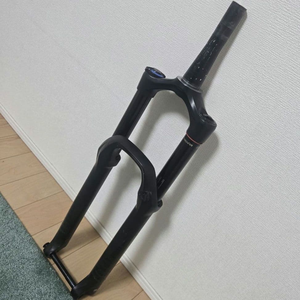 ROCKSHOCK YARI 170mm 29inブースト