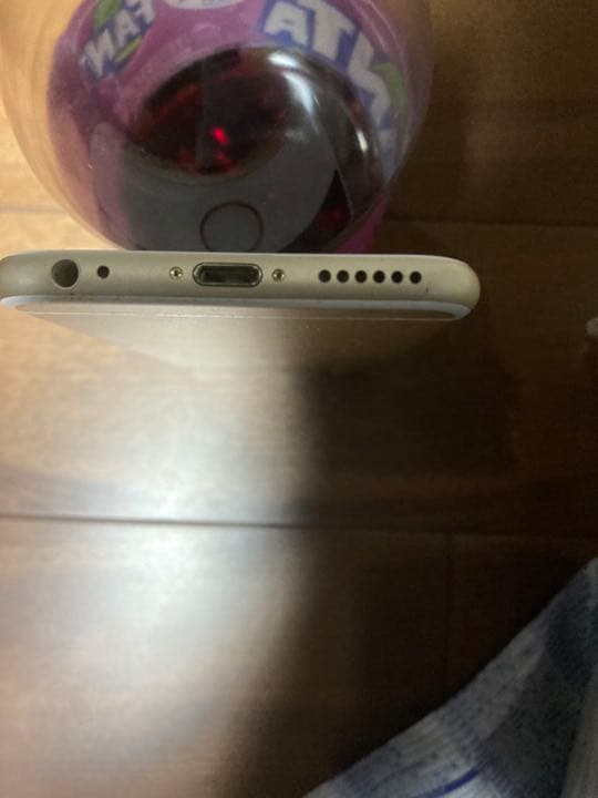 iPhone 6s シルバー　64GB SIMフリー