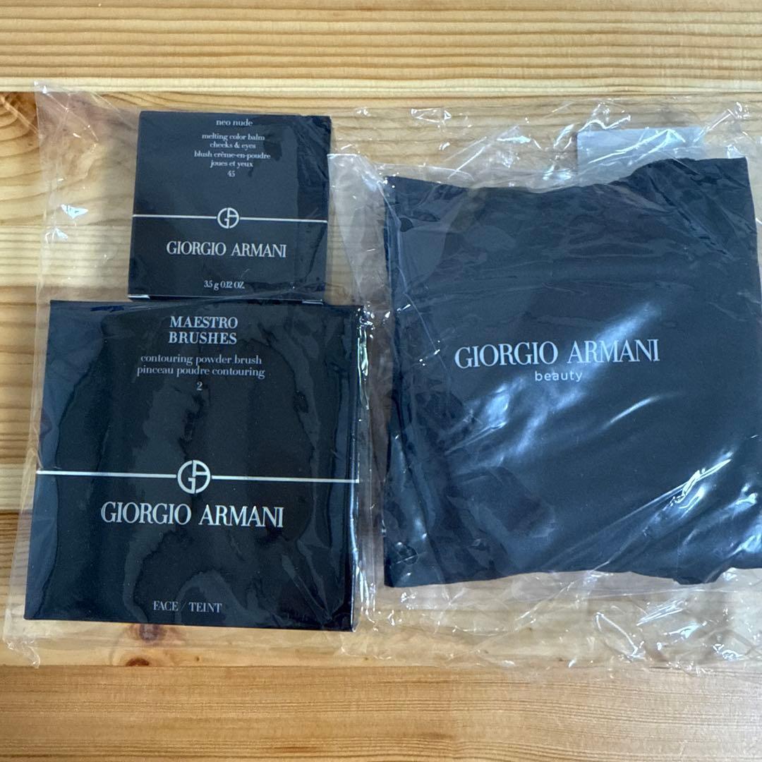 アルマーニ カラーバーム 45 ブリック レッド コントゥアイングパウダーブラシ