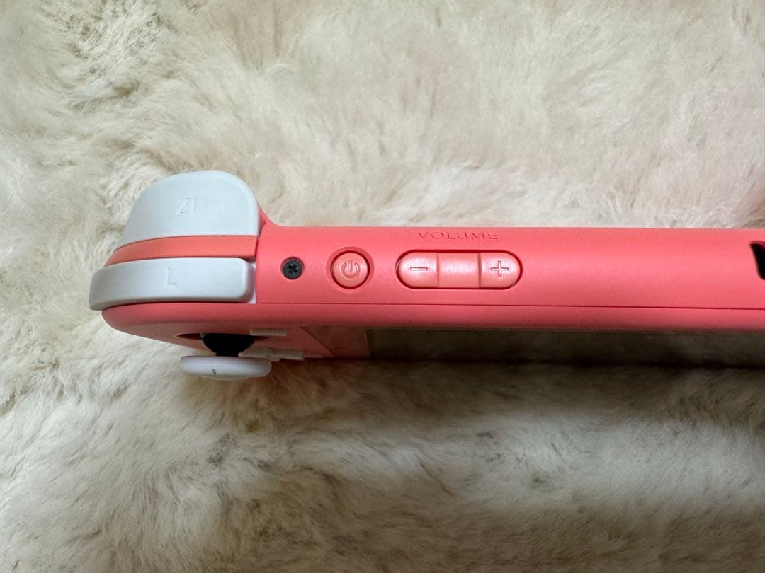 ニンテンドーswitch ライト　コーラル