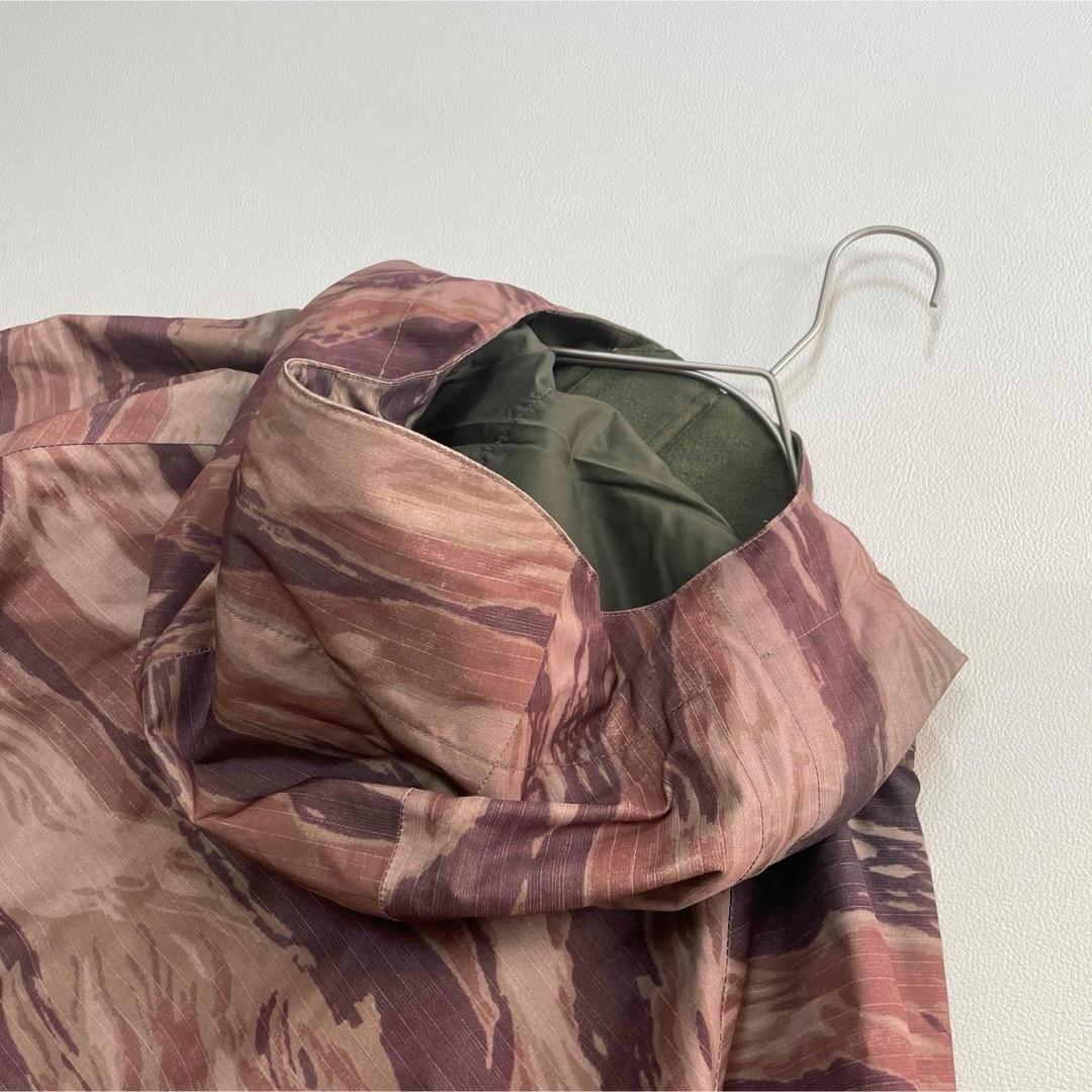 6651 バートン　ジャケット　ゴアテックス　迷彩柄　メンズ　スノボウェア