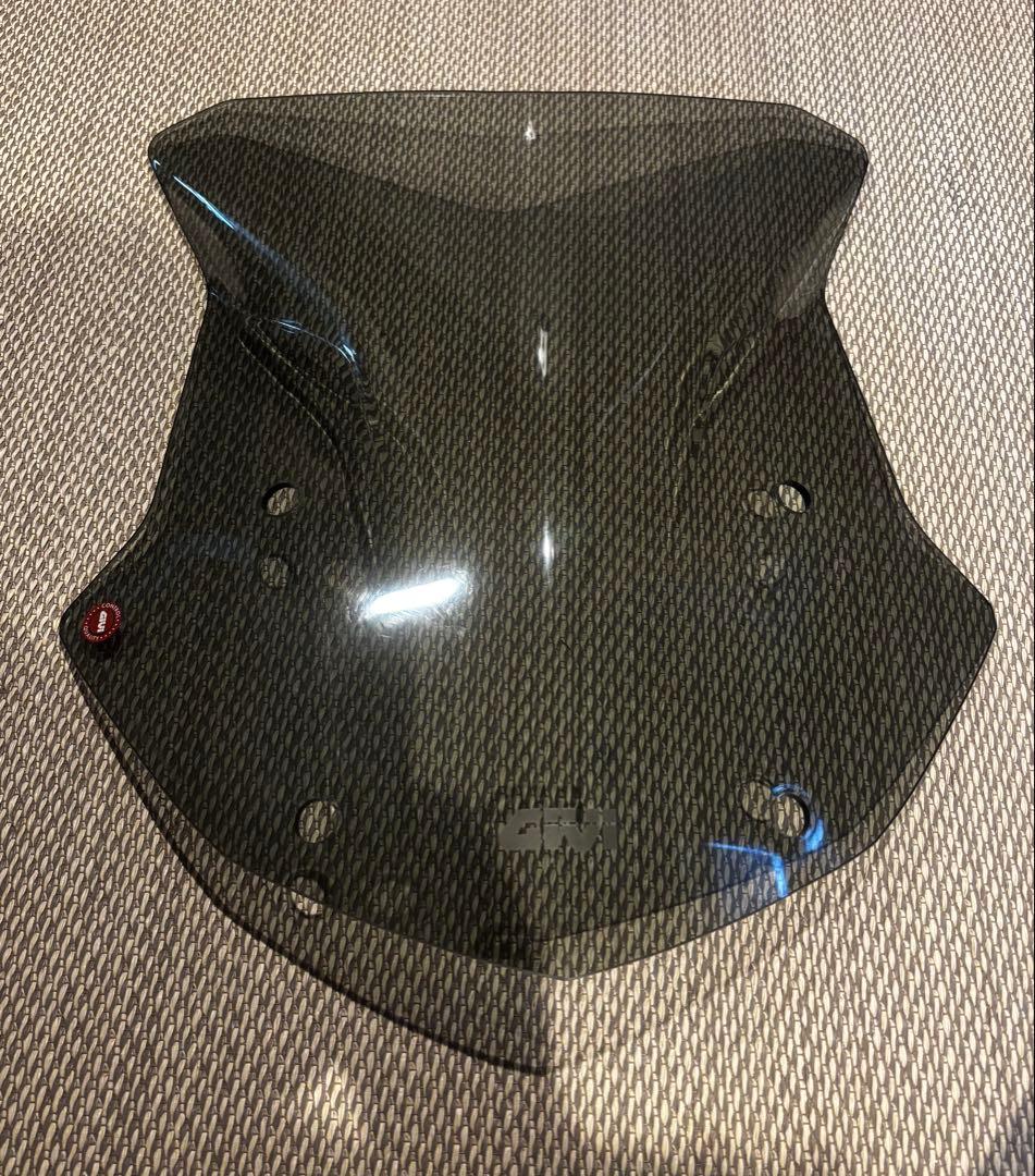 GIVI  R1200GS/R1250GSスクリーン 5124D M026