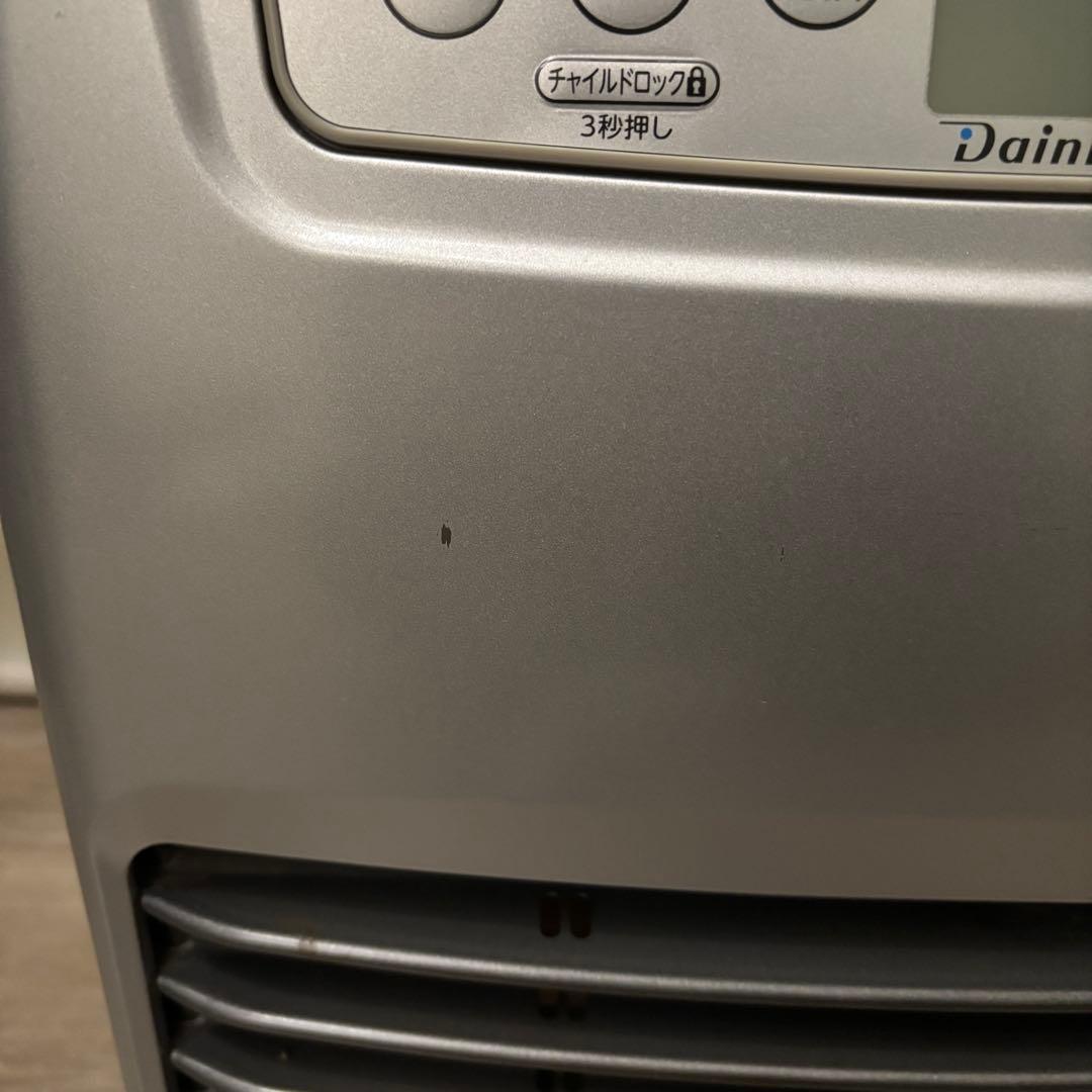 ダイニチ　石油ファンヒーター 　FW-E32S3 ライトシルバー