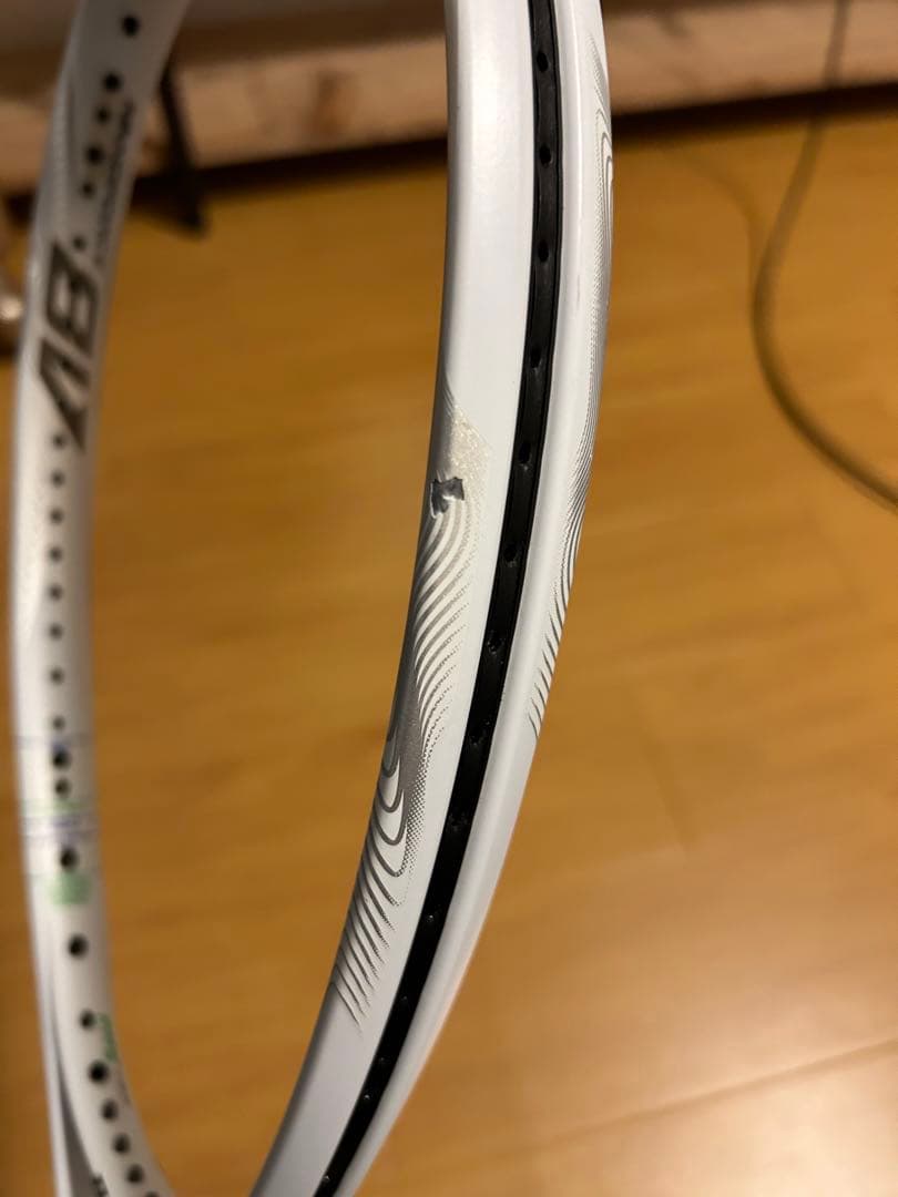 ソフトテニスYONEX NANOFORCE 8V