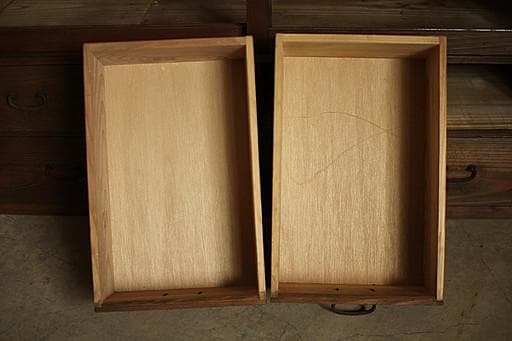 古い木製の格子ガラス戸棚×木製引き出し7杯　食器棚　水屋　キャビネット　古家具