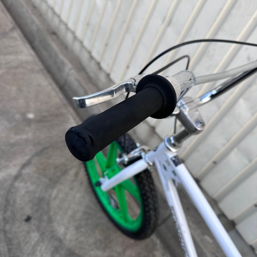 THUNDERSTRUCK VOLT! BMX風の自転車