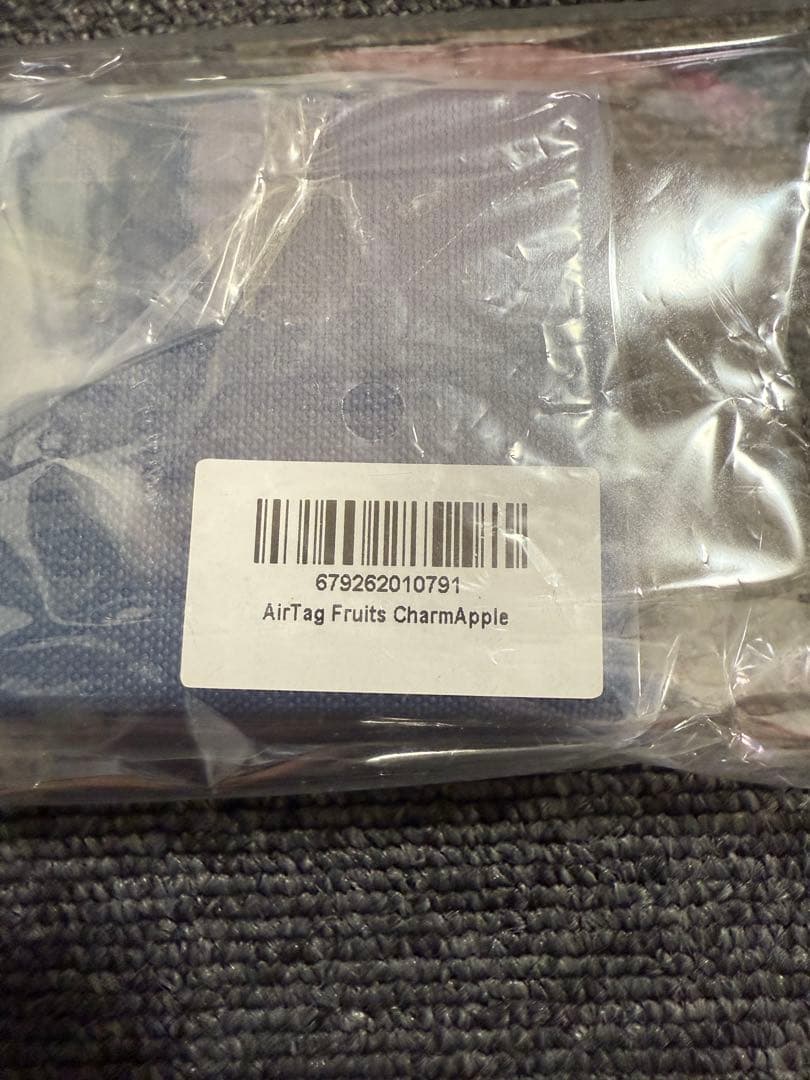 メゾンドサブレ　Maisondesabre 　りんごフルーツチャーム　新品未使用