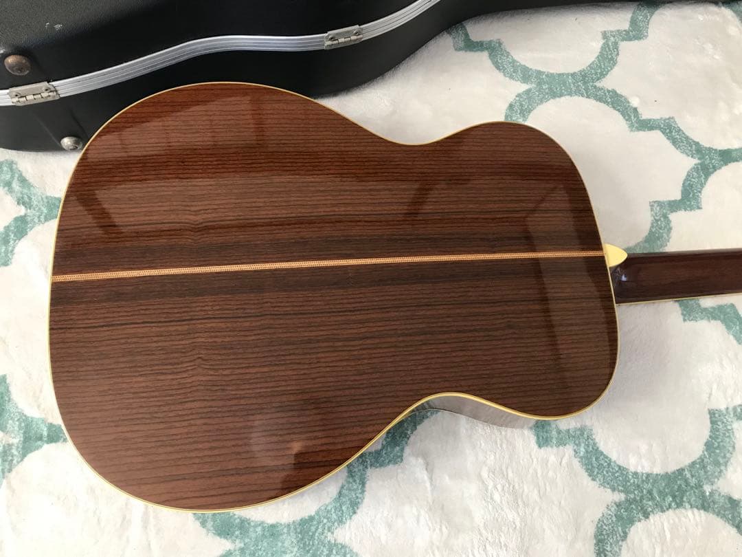 ジャンク品　アコースティックギター OM42