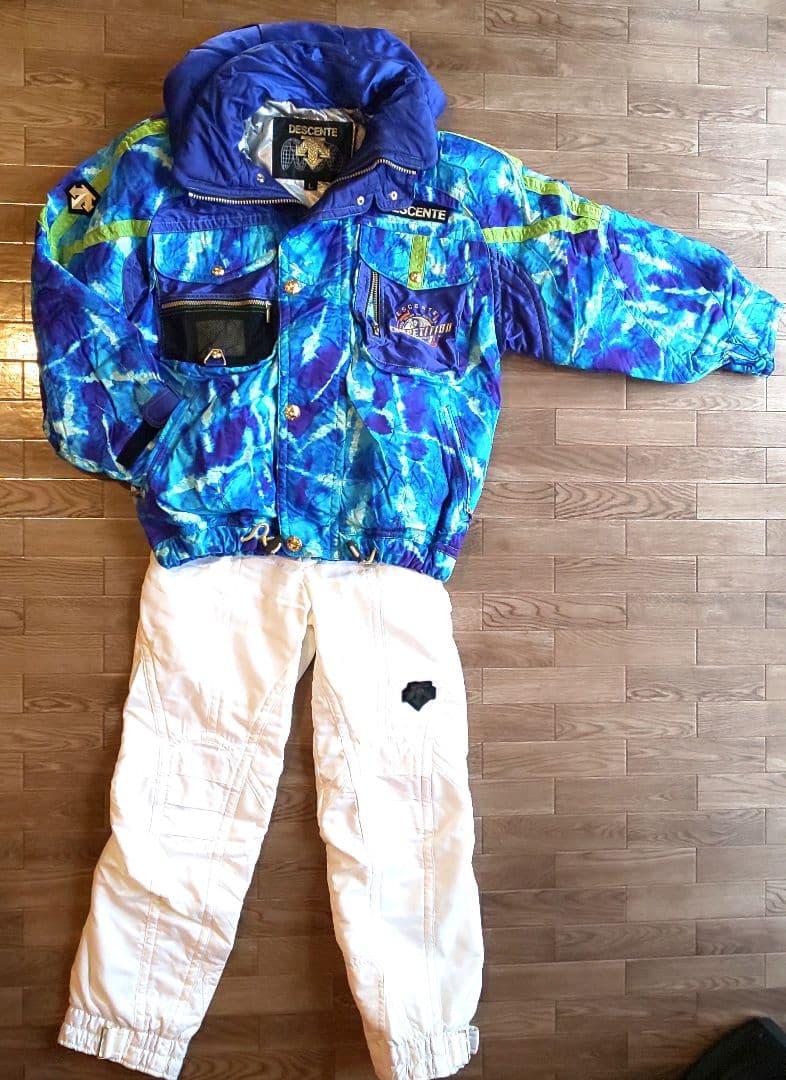 スキーウェア 上下  DESCENTE  送料無料
