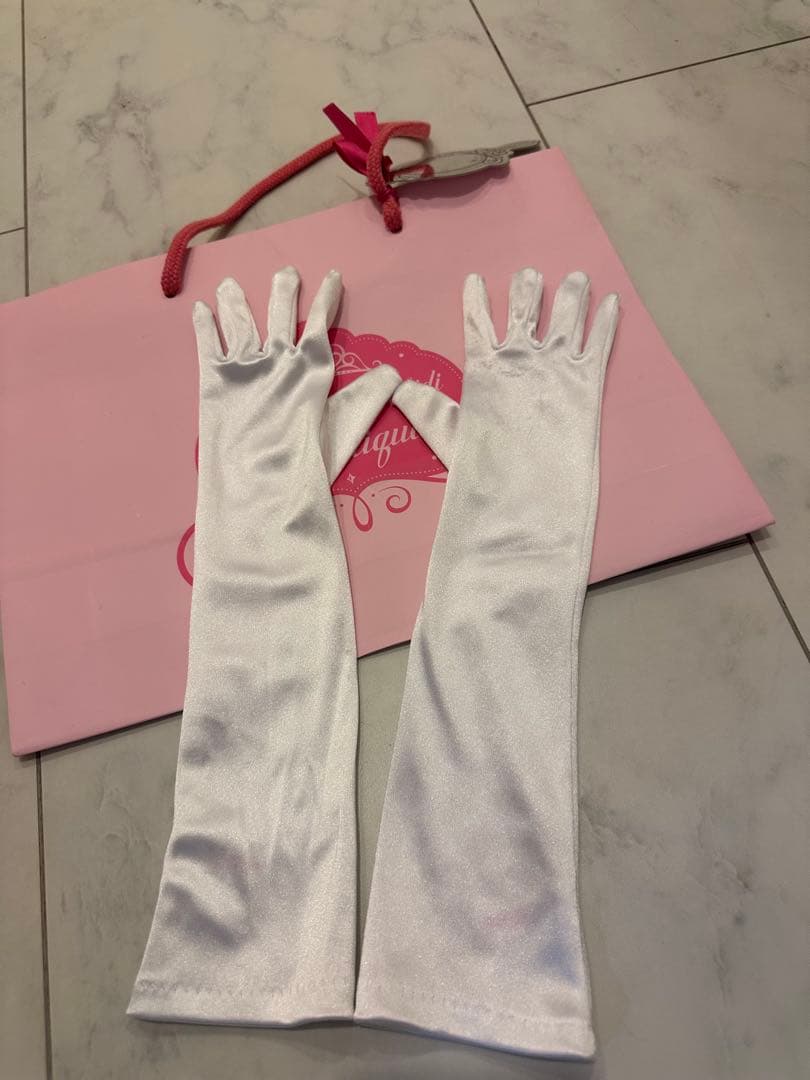 ビビディ・バビディ・ブティック　シンデレラドレス