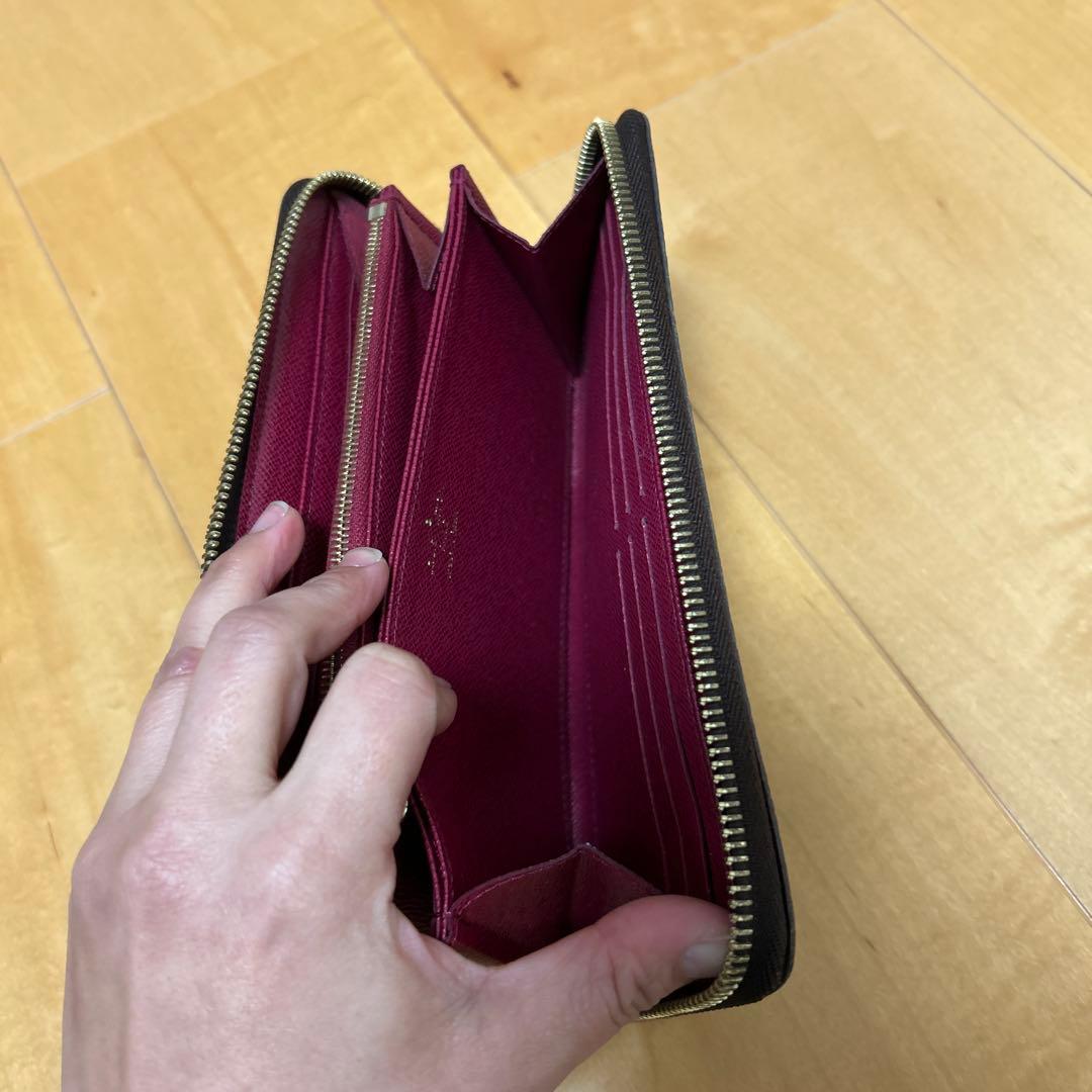美品！ジッピーウォレット　フューシャカラー　モノグラム