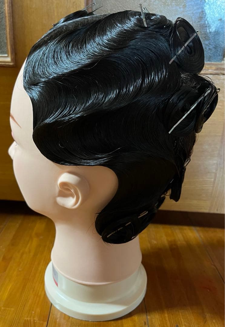 値下げ交渉OK 片方でもOK国試合格ヴィッグ オールウェーブヴィッグ　2体