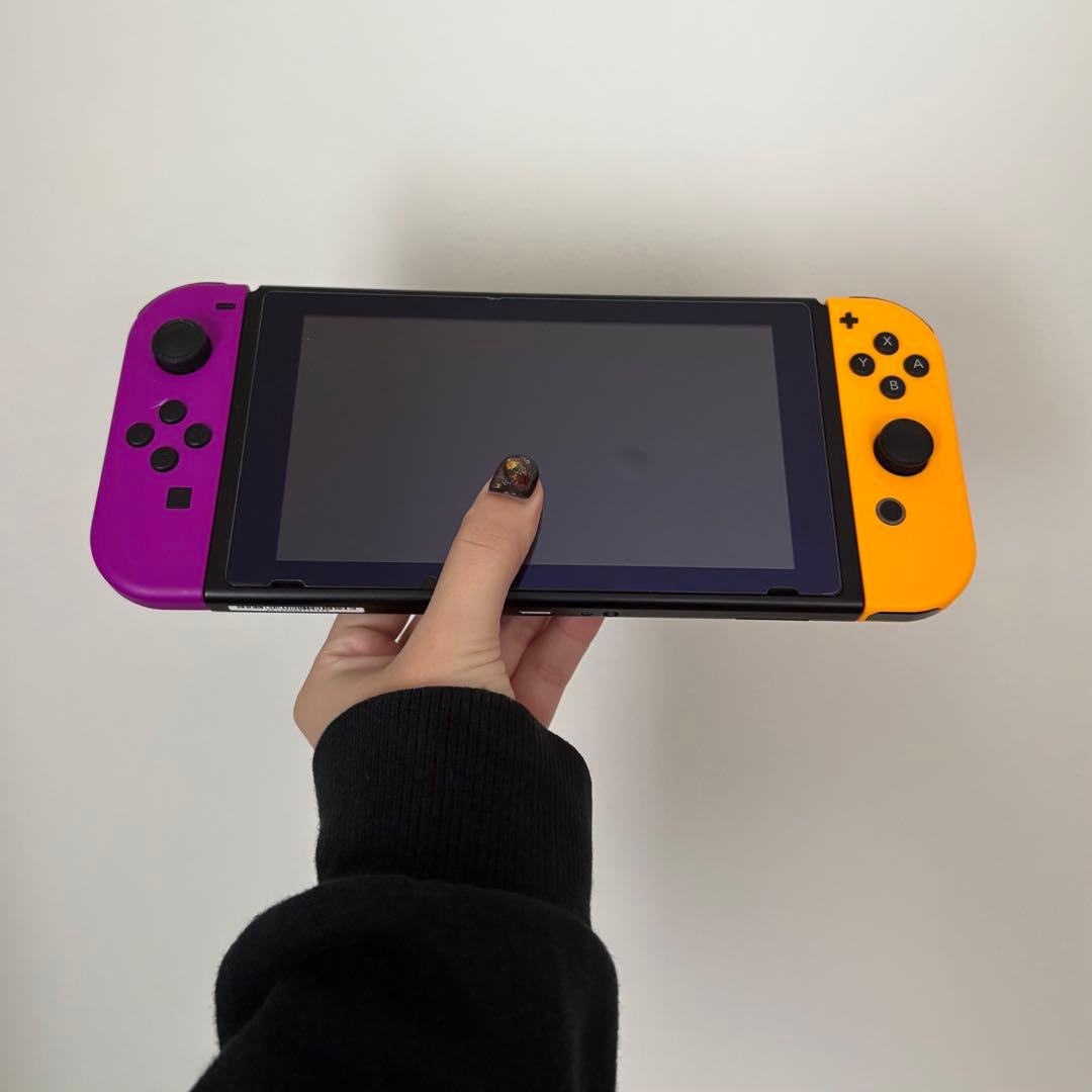 Nintendo Switch 本体 カラフル Joy-Conなど付属品付き