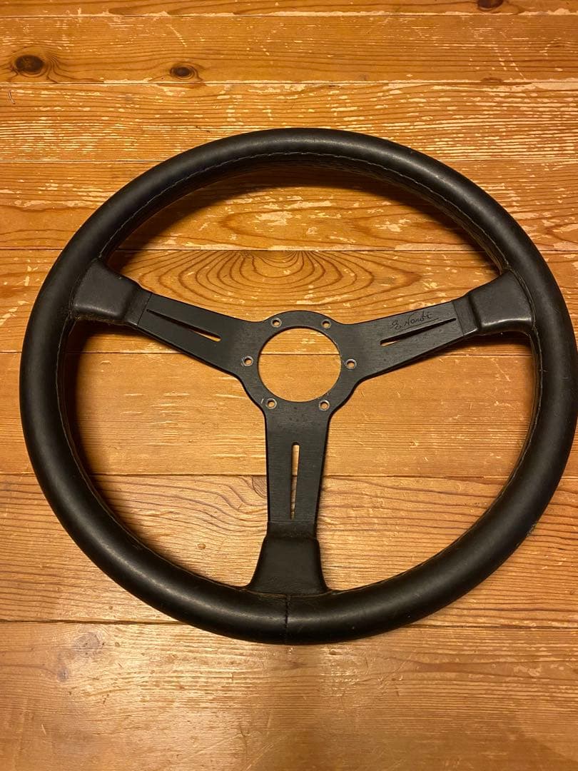 E.Nardi 3スポークナルディステアリング 本体