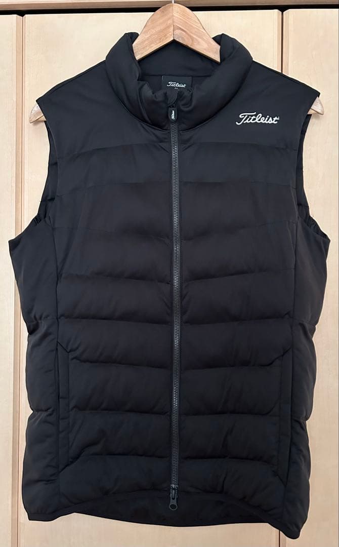 Titleist ブラック ダウンベスト M