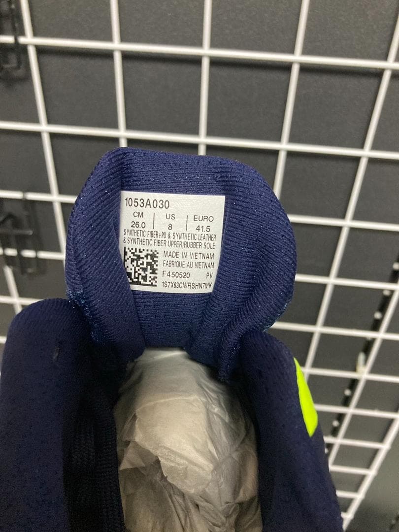 シューズ ASICS 1053A030 26.0cm