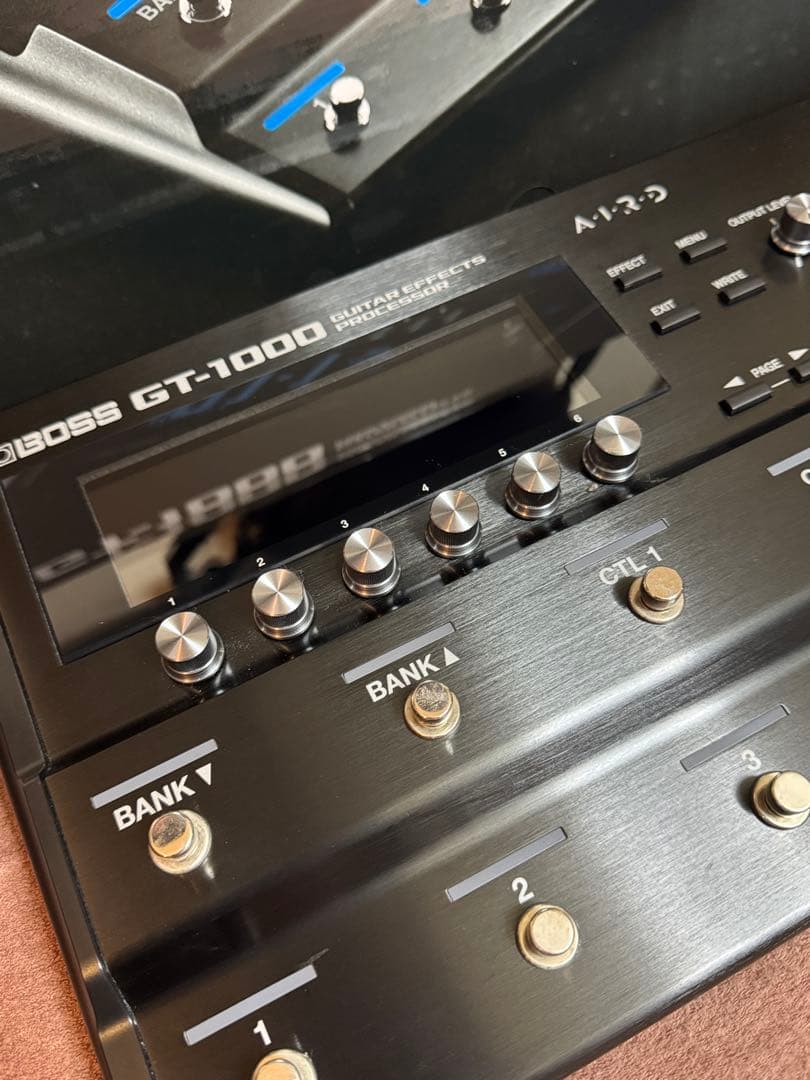 BOSS GT-1000 ギターエフェクトプロセッサー