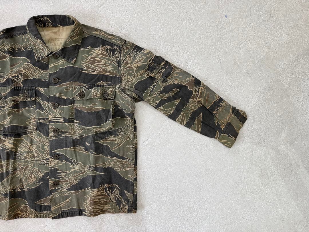 レプリカ　タイガーストライプ