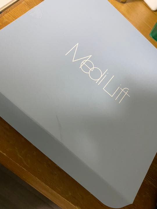 美顔器 メディリフト 送料込み！