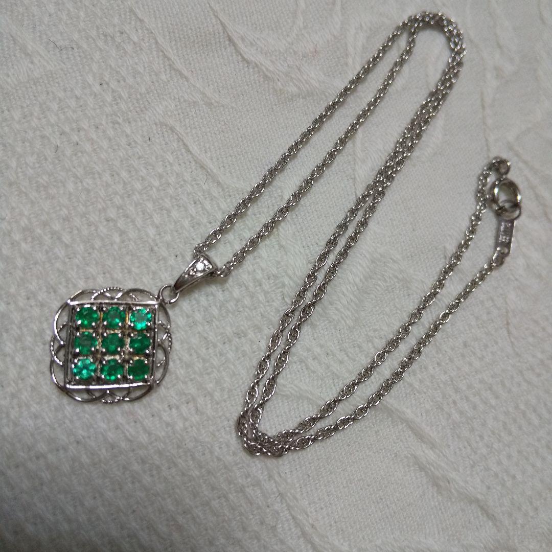 エメラルド、ダイヤモンドシルバーネックレス