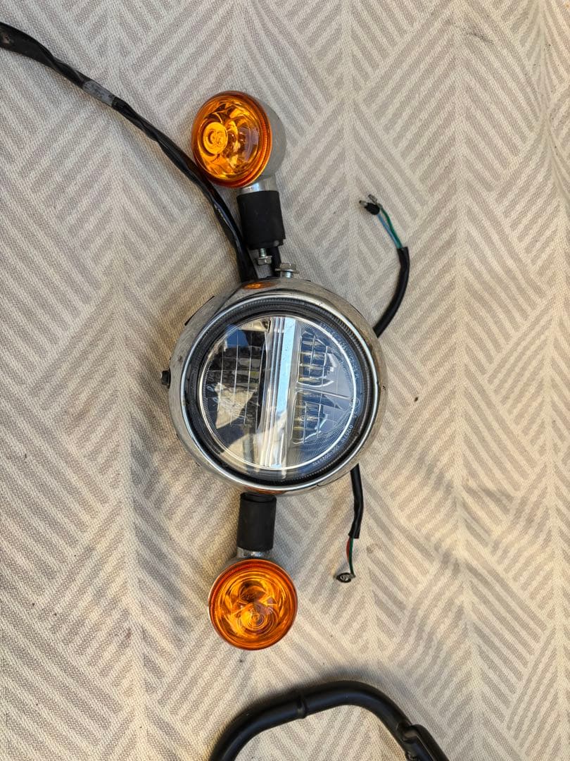 スーパーカブ50プロ　カゴ　LEDヘッドライト付き