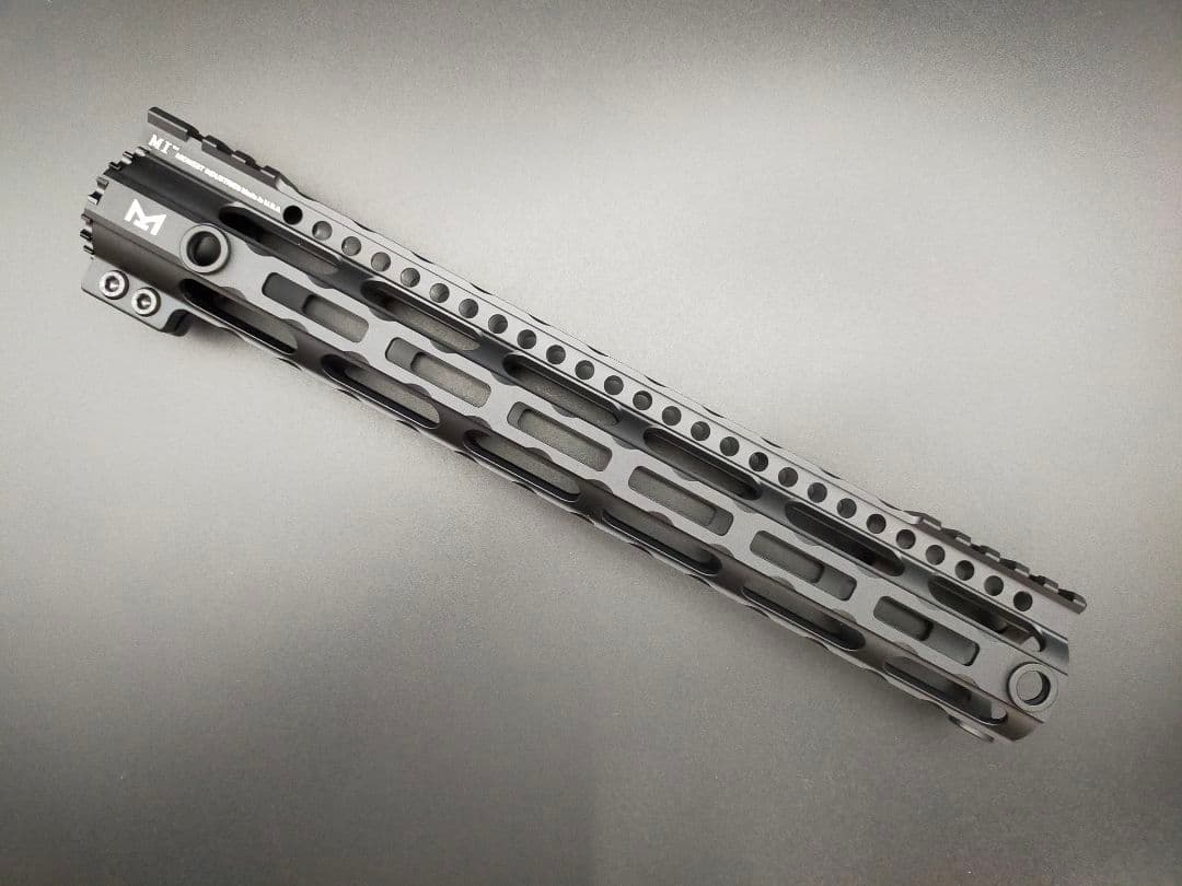 MIタイプ　M-Lok　12.5インチ　軽量化　ハンドガード　BK