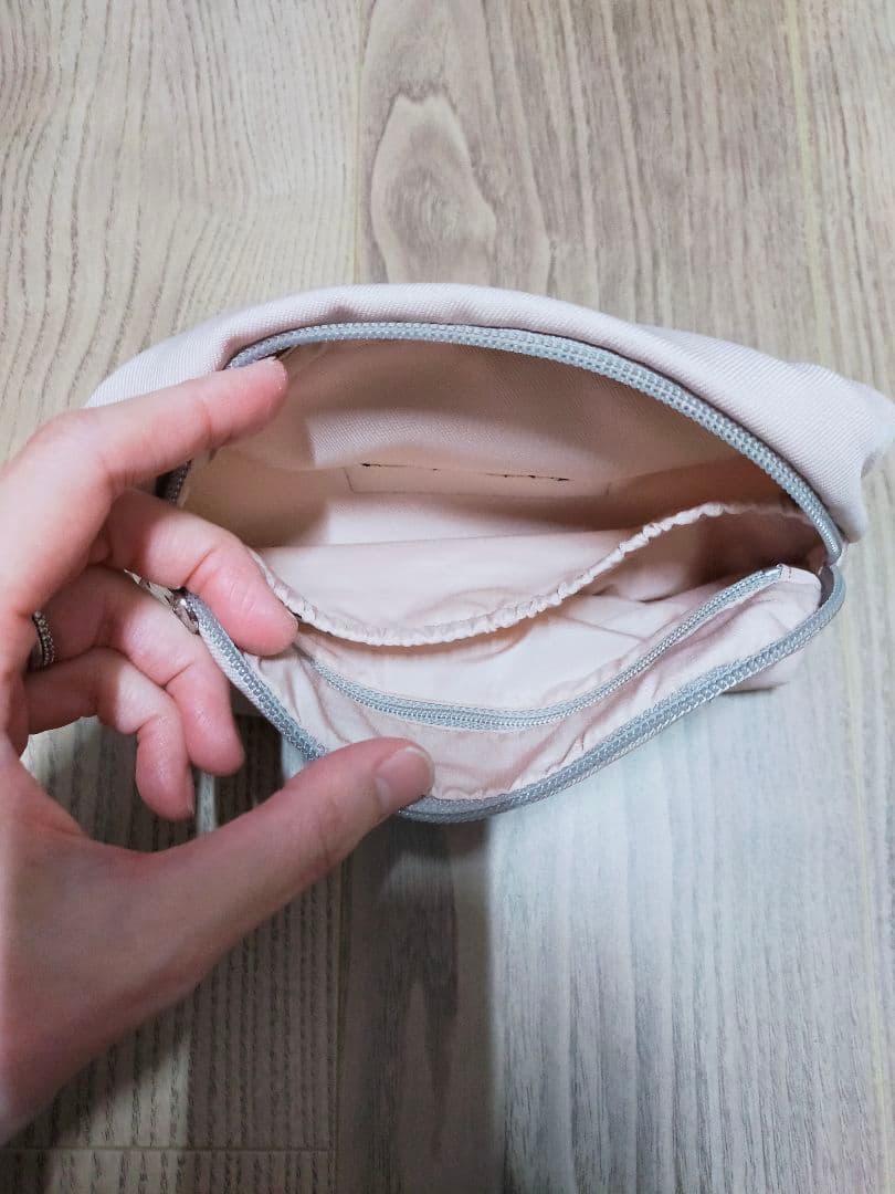 【土日限定値下げ】エルゴベビー OMNI BREEZE 抱っこ紐ピンク収納袋付き