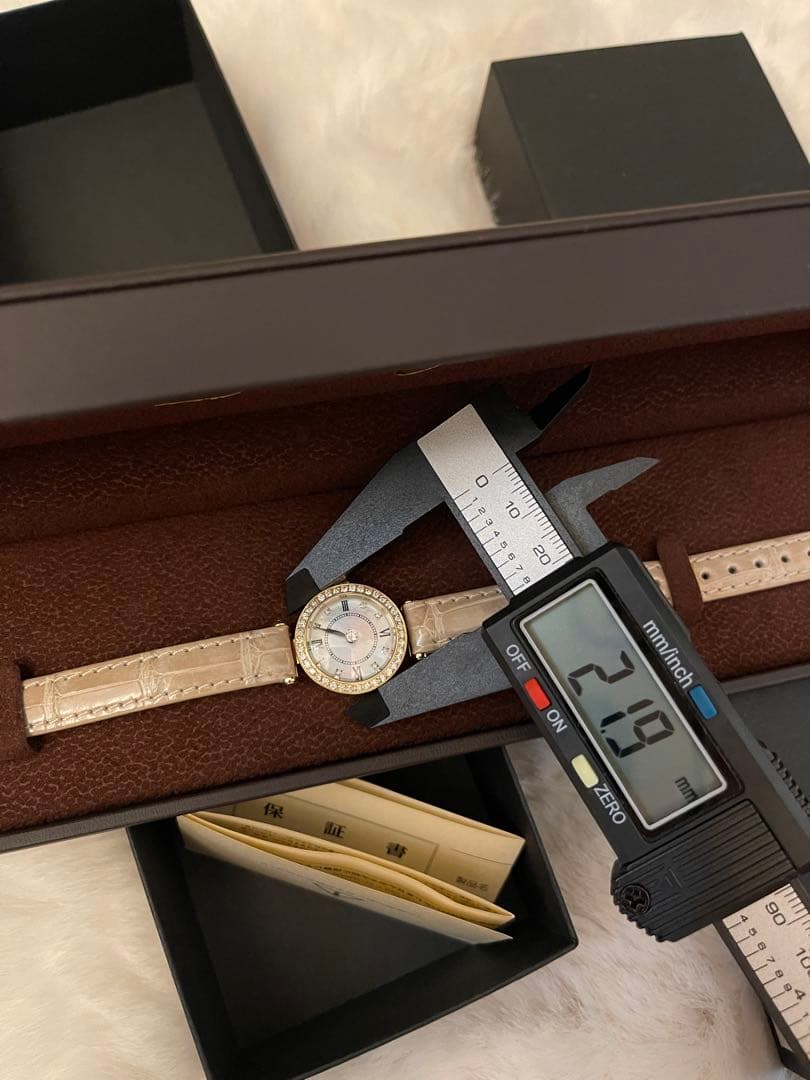 稼働品 ルナージュ　ダイヤモンド0.50CT 腕時計　旭ダイヤモンド　保証書付き