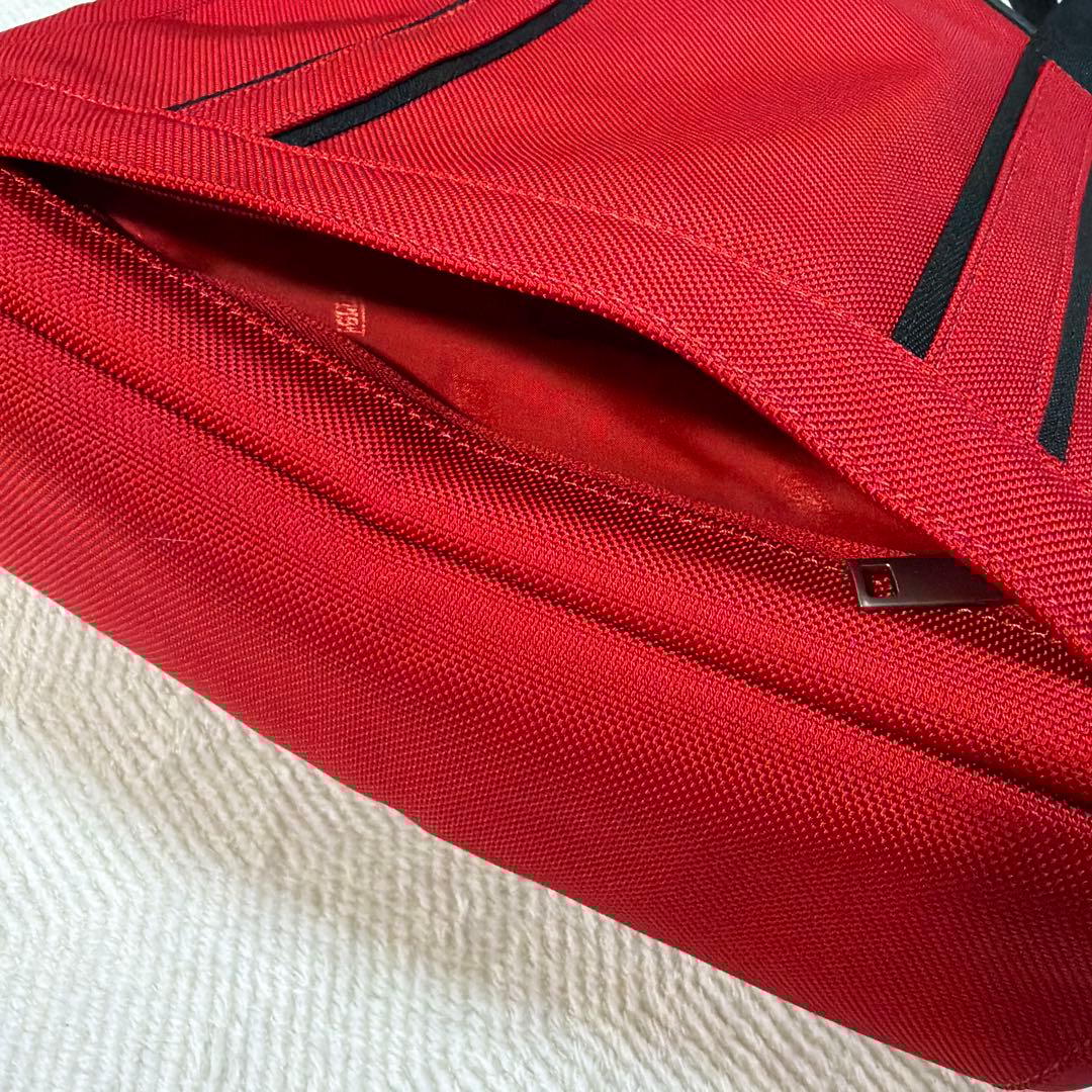 専用出品 フェラーリ オフィシャル ビジネスバッグ トートバッグ Ferrari