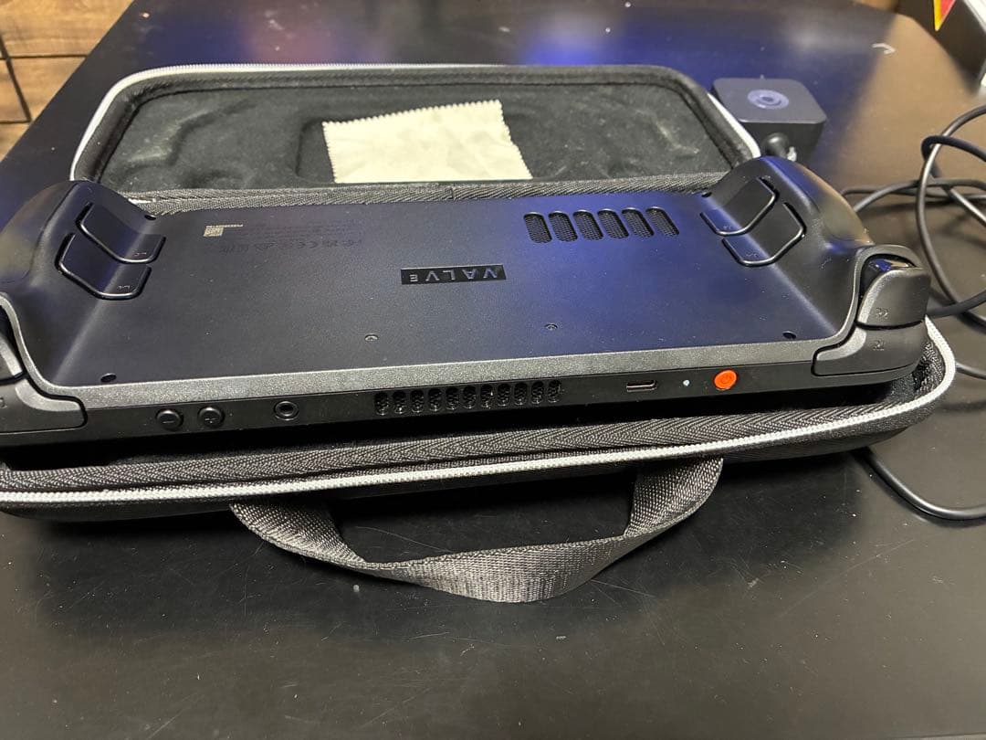 Steam Deck OLED 512GBハードケース 充電器付き