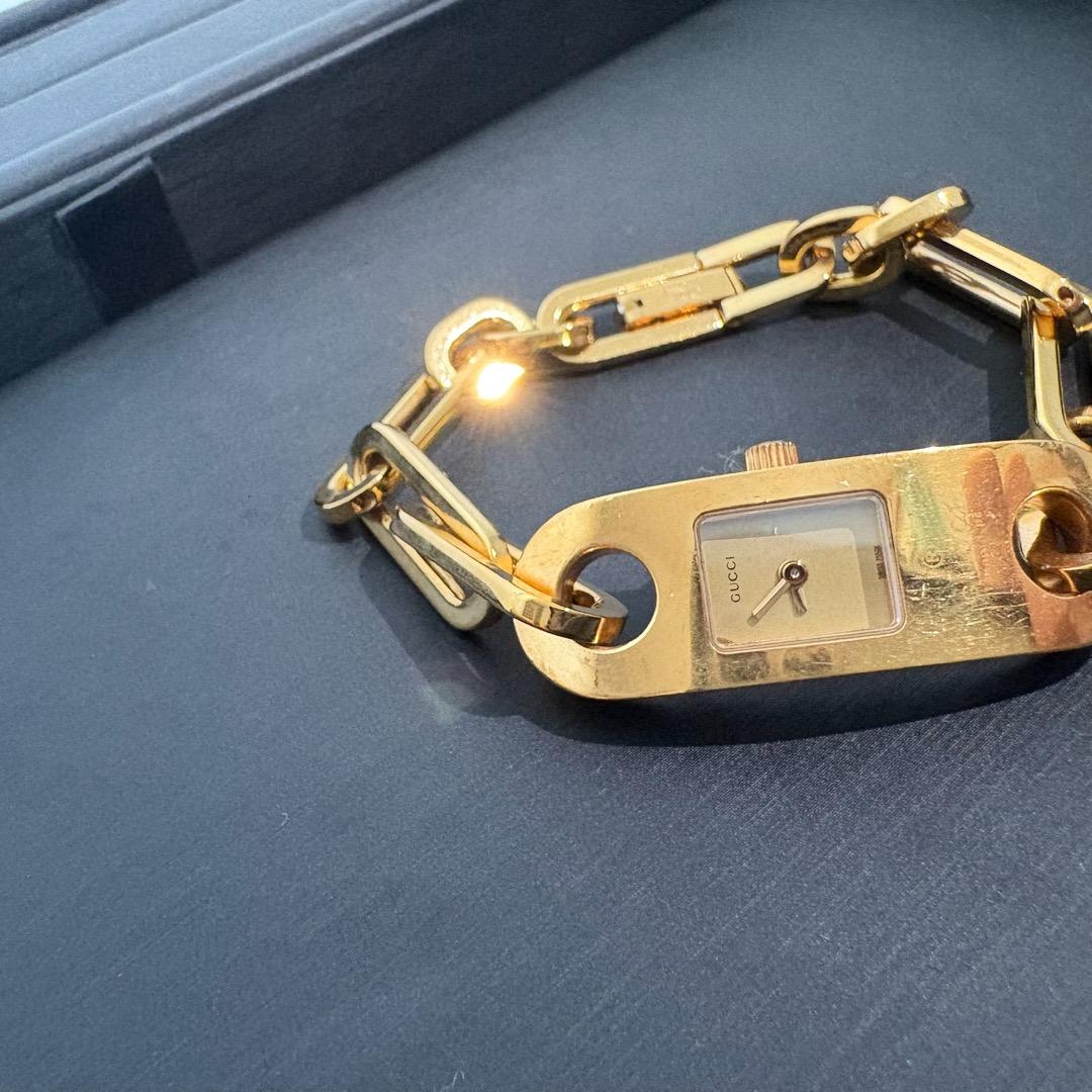 GUCCI ゴールド 時計
