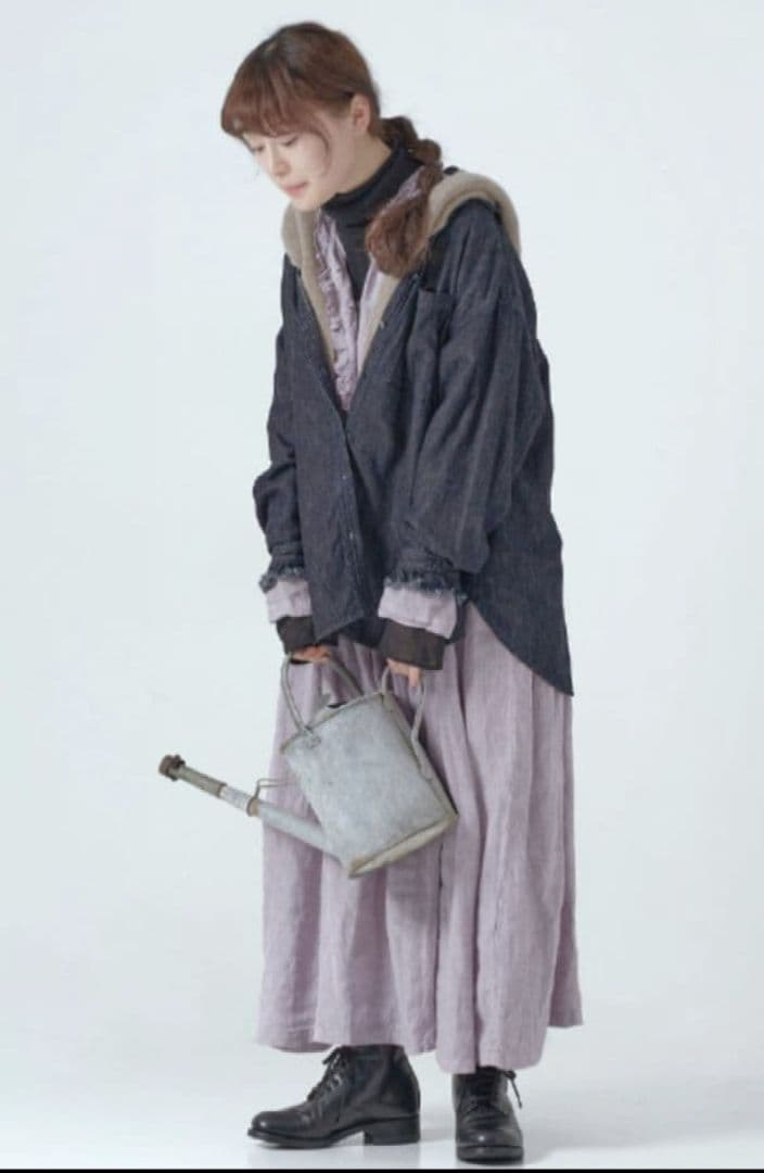 ネストローブ　リネン天然染めフリル使いワンピース　バラ染め