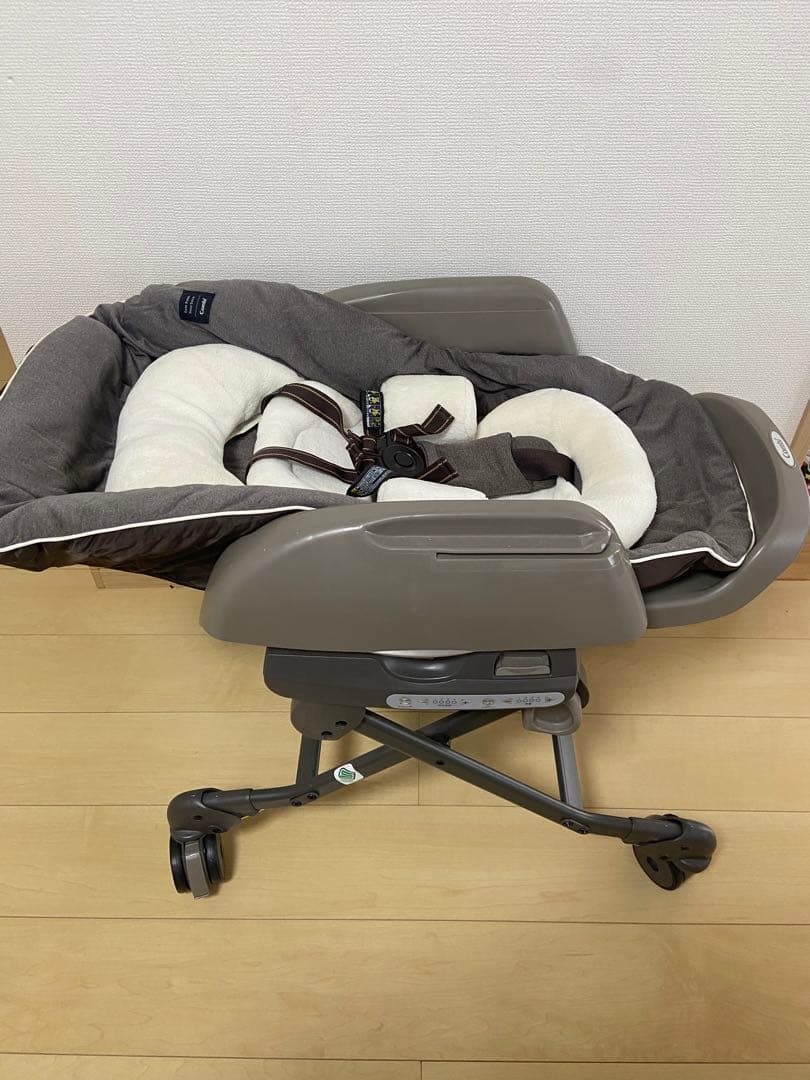 コンビ　ハイ&ロースウィングラックネムリラ　AUTO SWING BEDi EG