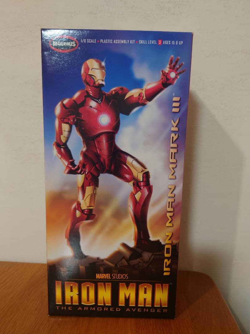 アイアンマン マーク III 1/6スケール 組み立てキット