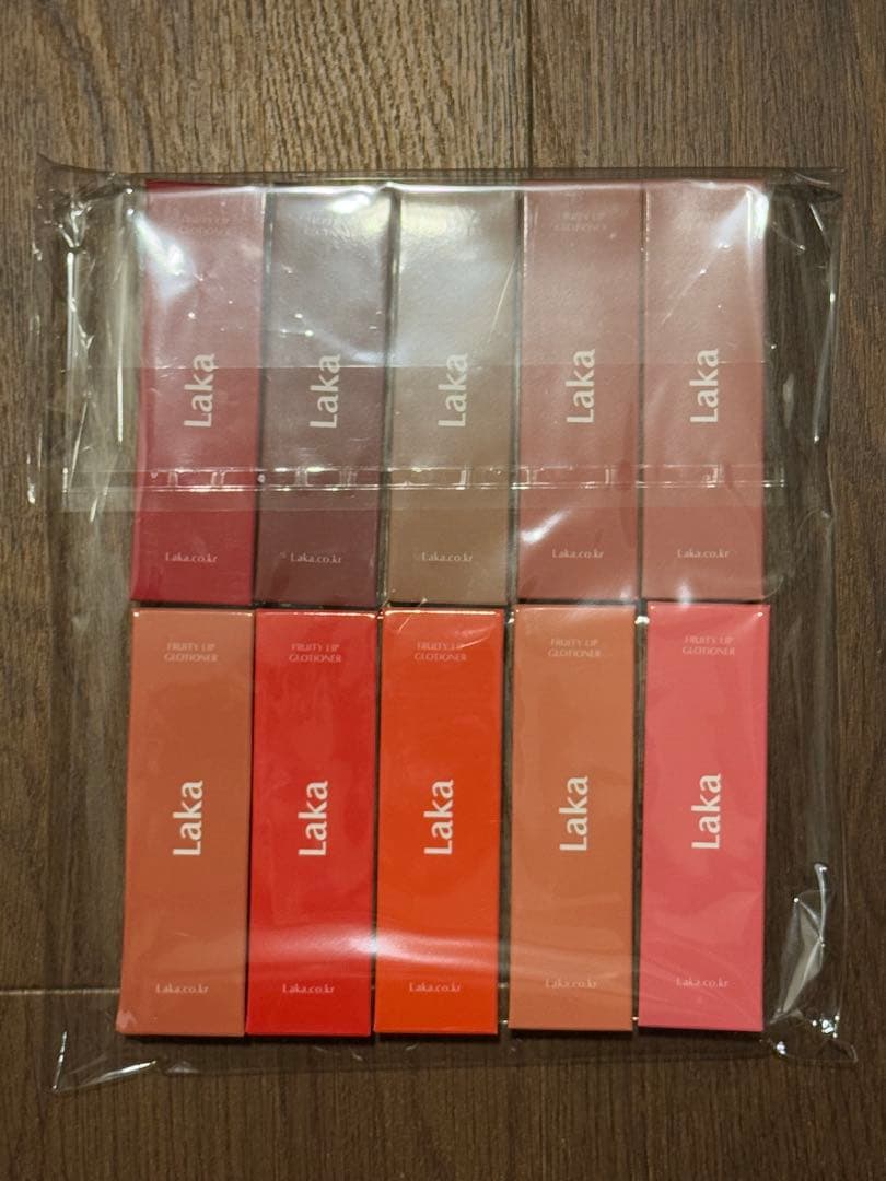 Laka フルーティーリップグローショナー　全10色