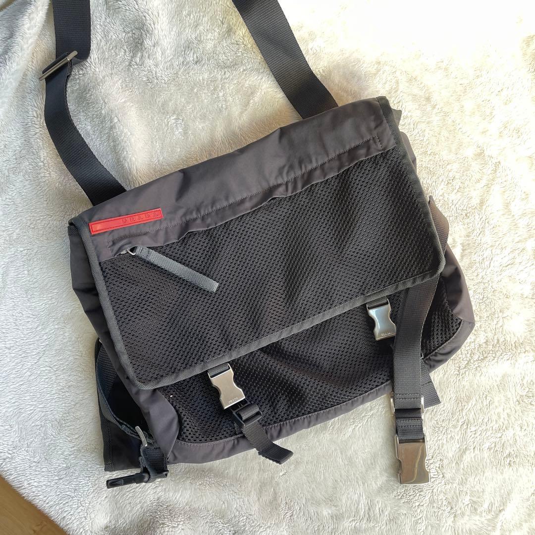 プラダスポーツ　メッシュ　メッセンジャーバッグ 中型　黒